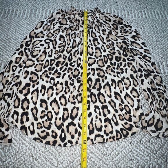 NWT Loft Cheetah Blouse - Sz XS - Picture 10 of 13